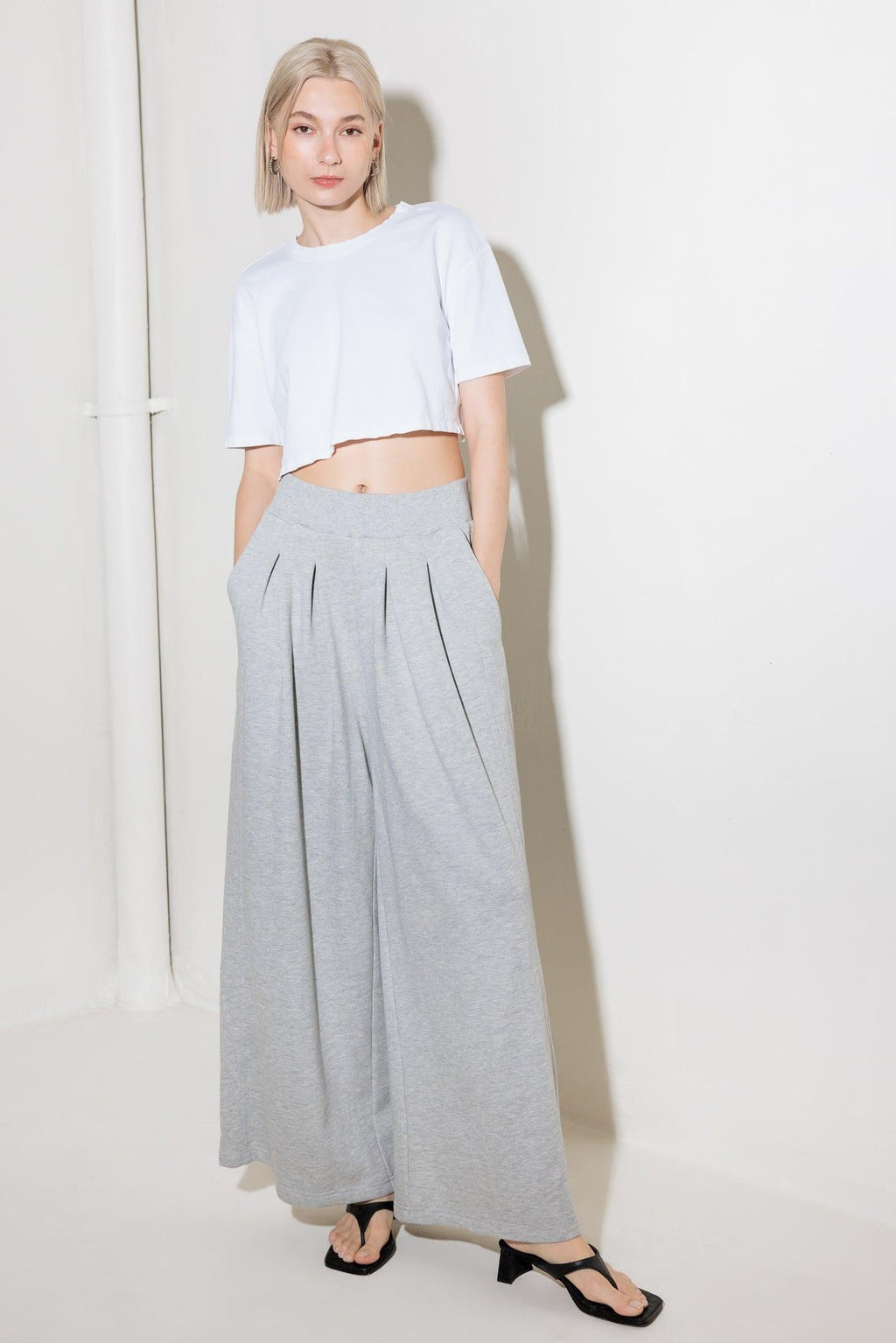TRUST THE NOW IN KNIT TOP AND PANT SET